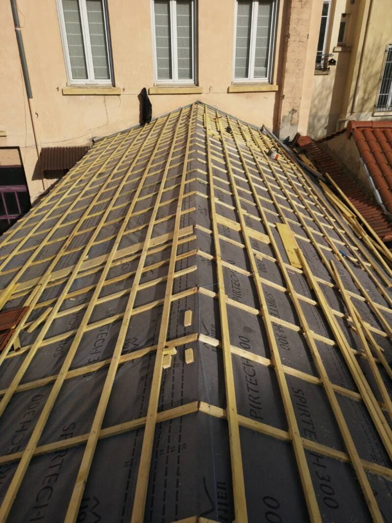 Réfection complète de toiture à Villeurbanne — photo 2